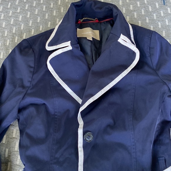 Banana Republic Trench Coat - Picture 2 of 8